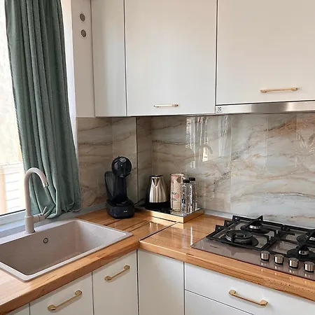 Apartament Centru Plaja Modern * Constanţa