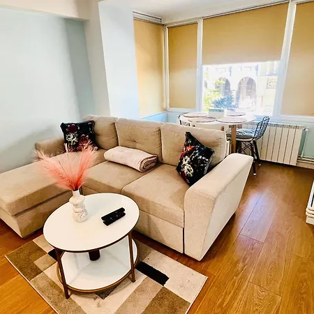 Apartament Centru Plaja Modern Apartament Constanţa