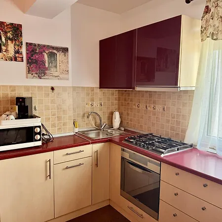 Apartament Centru Plaja Modern * Constanţa