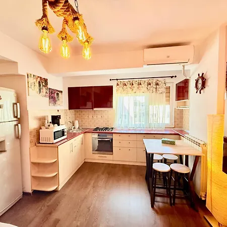 Apartament Centru Plaja Modern