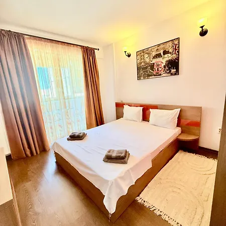 Apartament Centru Plaja Modern Constanţa