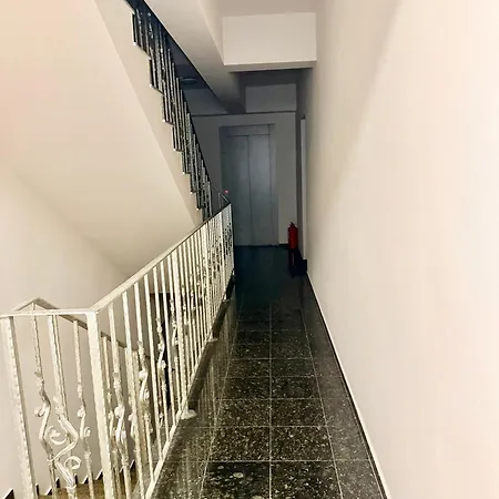 Apartament Centru Plaja Modern Constanţa