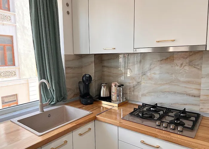 Piata Ovidiu 14 * Constanţa