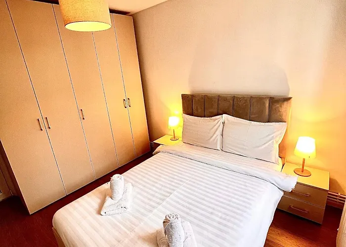 Piata Ovidiu 14 Apartament *